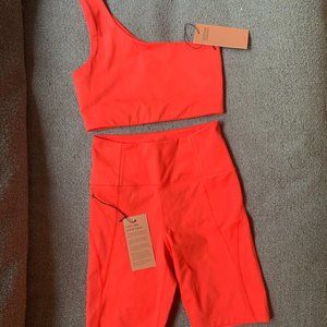 Girlfriend Collective Set in Poppy